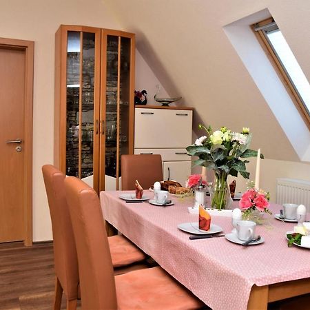 Ferienwohnung Anneliese Am Stadttor Hornbach المظهر الخارجي الصورة