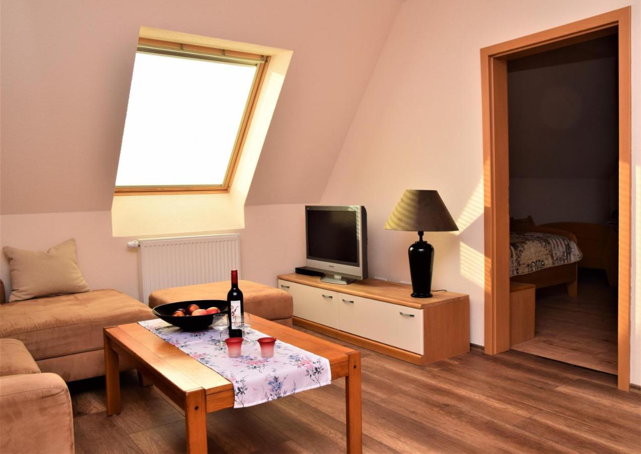 Ferienwohnung Anneliese Am Stadttor Hornbach المظهر الخارجي الصورة